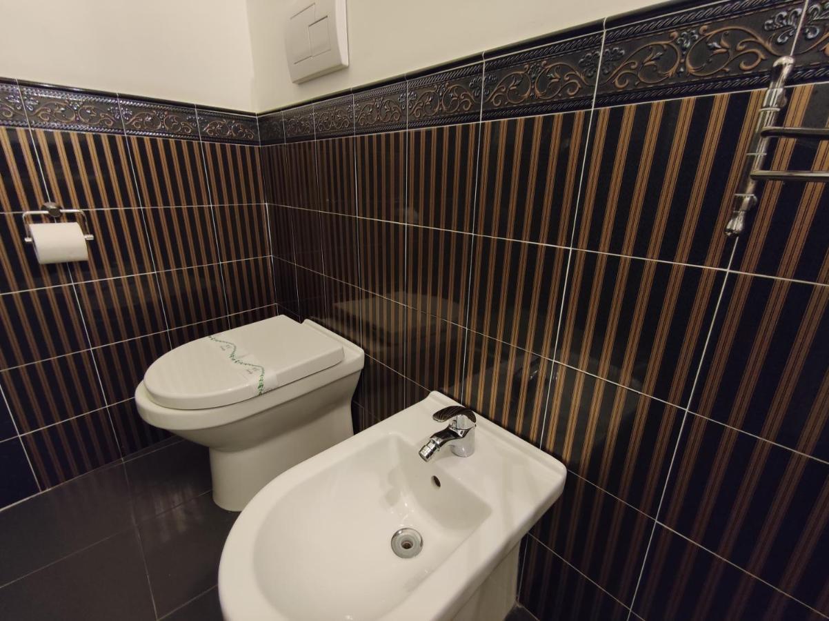 Sami Rooms - Teatro A 400 Mt - Ortigia A 1500 Mt - Syrakus Exterior foto